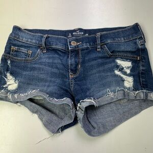 Hollister Low Rise Short Short Distressed Denim Shorts size 3